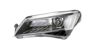 ФАР  Bi-XENON (СЪС ЗАВИВАНЕ) DLA С LED ДНЕВНА СВЕТЛИНА (HELLA)